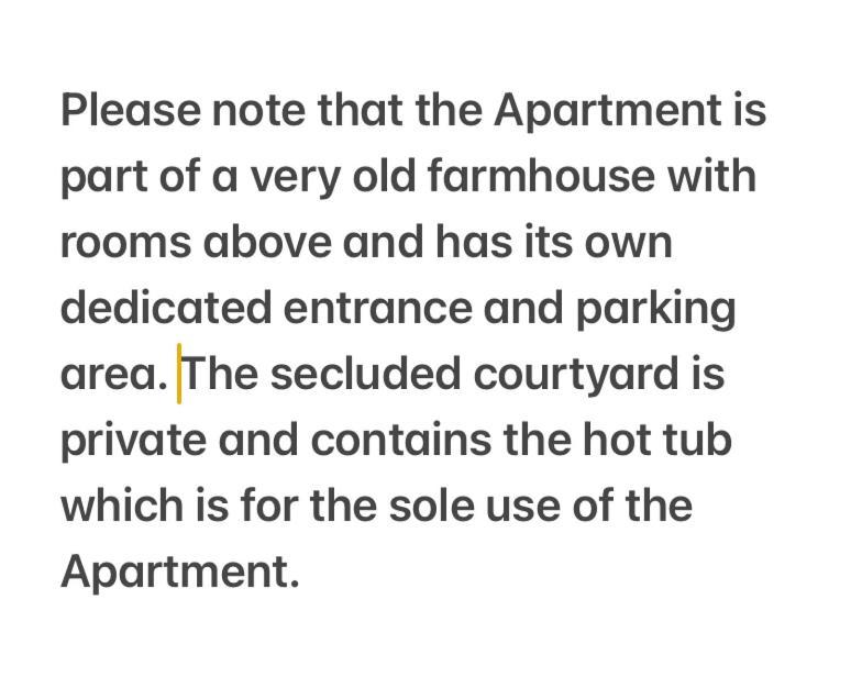 Bryntirion Farmhouse Apartment With Hot Tub Llanfair Caereinion Екстер'єр фото